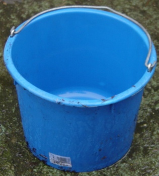 Baueimer 20l Blau mit Bügel und Kreuzboden 